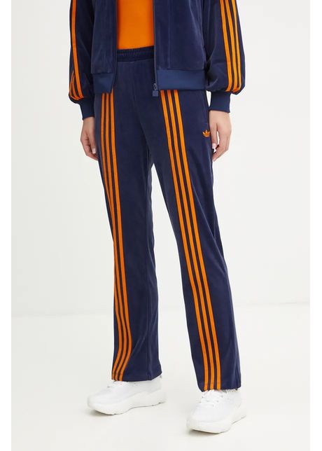 Adidas originals pantaloni de trening din velur 70s velour track pant culoarea albastru marin cu imprimeu jn8290