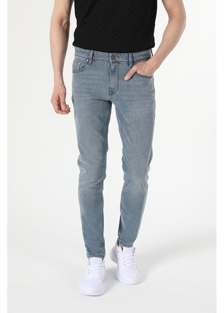 Blugi slim fit cu 5 buzunare