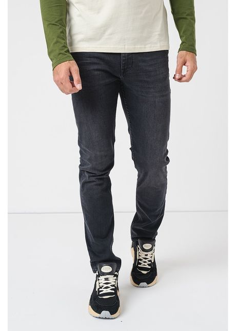 Blugi uni slim fit