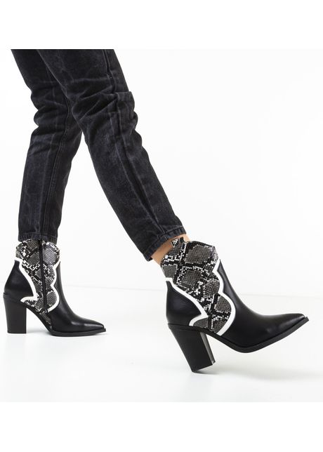 Botine eilidh negre
