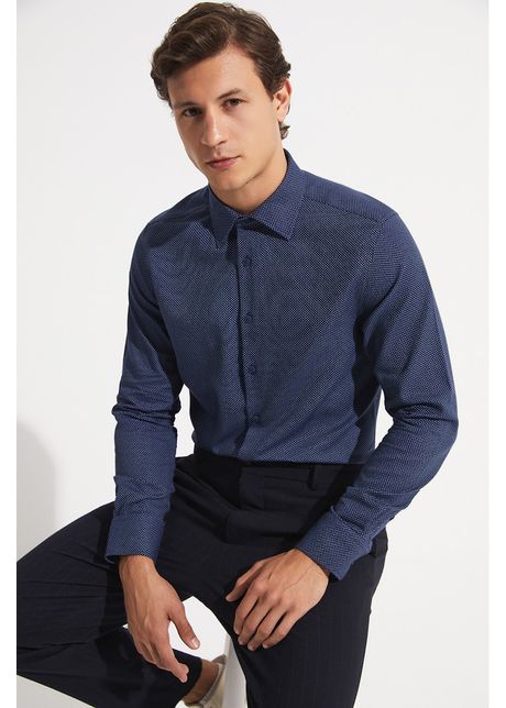 Camasa cu model discret