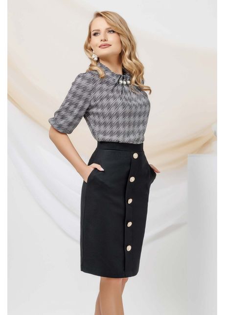 Fusta eleganta pretty girl neagra texturata din bumbac cu nasturi perla
