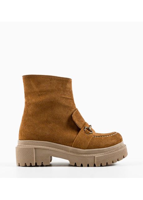 Ghete dama yrae camel