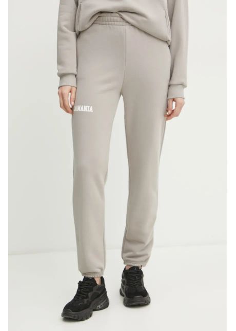 La mania pantaloni de trening femei culoarea bej cu imprimeu soul
