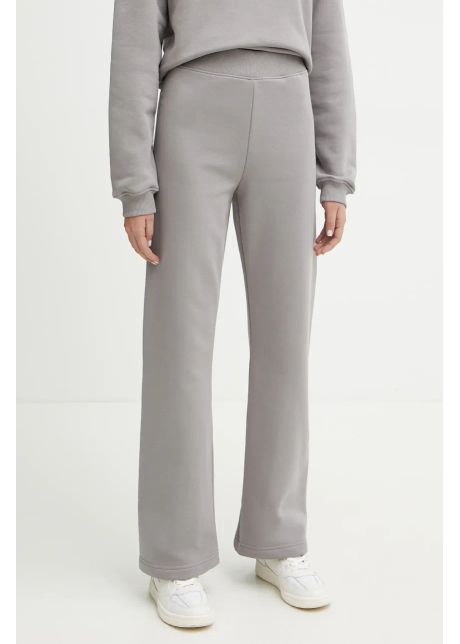La mania pantaloni de trening femei culoarea bej neted larry