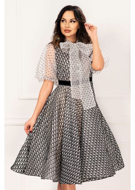 Rochie de lux eleganta din organza in clos cu funda maxi