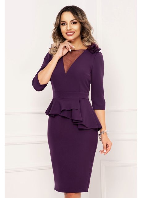 Rochie de ocazie eleganta mov cu peplum si flori decorative pe umeri