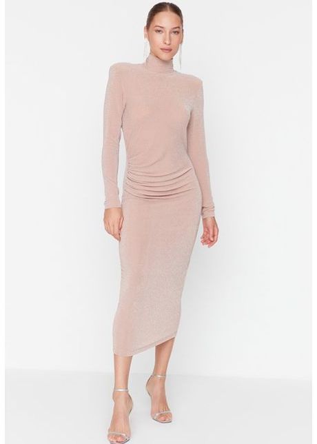 Rochie lunga roz almeria