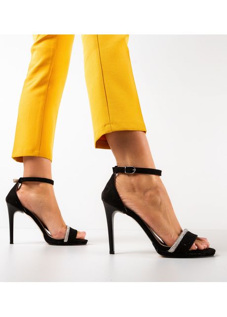 Sandale cu toc crimson negre